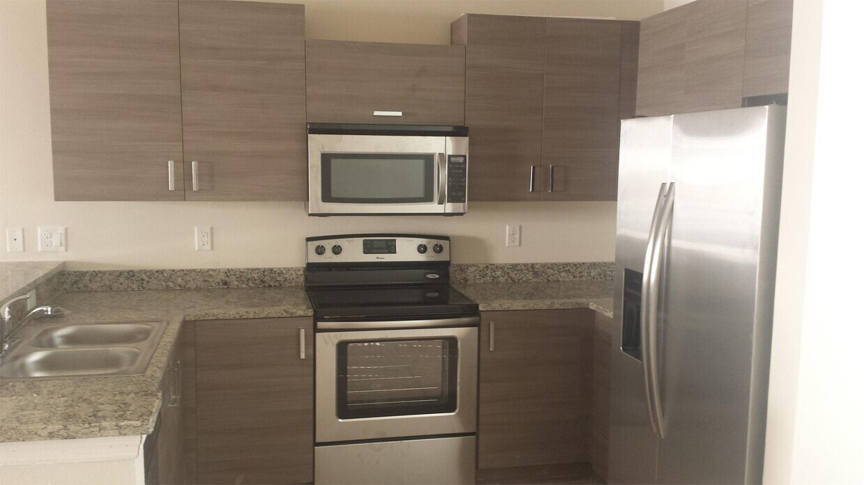Foto principal - 3866 74th St N