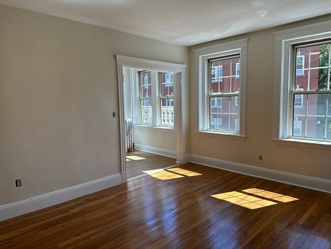 Building Photo - 1 Craigie St