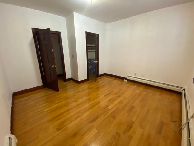 Foto del edificio - 1831 Bogart Ave