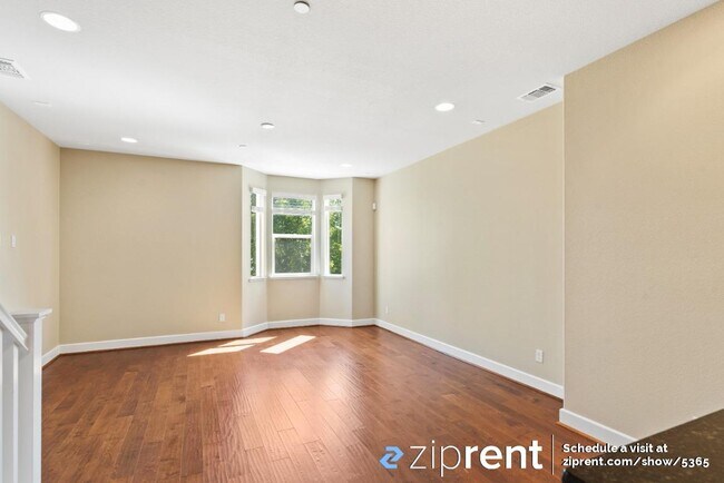 Building Photo - 6486 Tralee Village Dr
