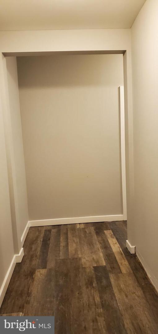 Foto del edificio - 210 E Maple Ave