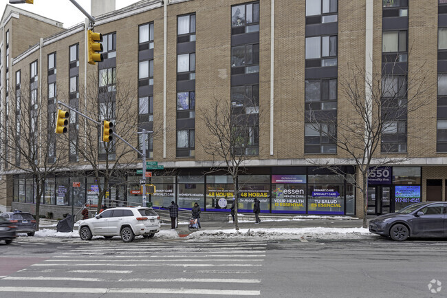 Ground Level Retail - Washington Bridge View