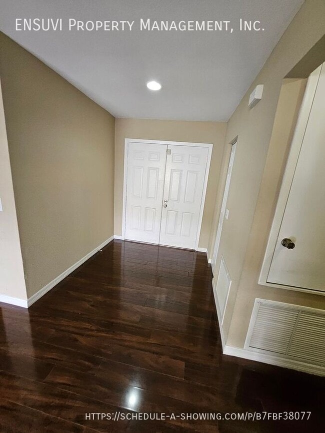 Building Photo - 16009 Marshfield Dr