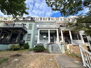Building Photo - 4111 Illinois Ave NW