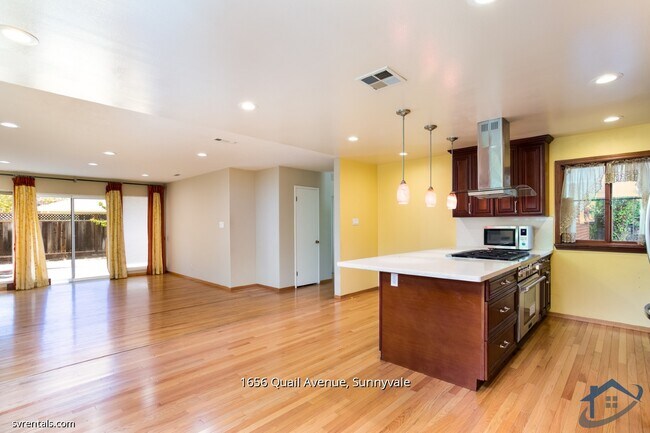 Building Photo - 1656 Quail Ave