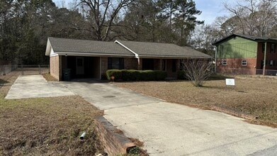 Building Photo - 627 McDowell Rd