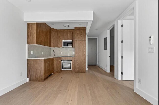 Foto del edificio - 207 Eighth Avenue