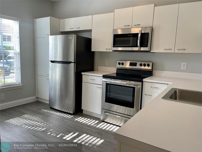 Building Photo - 5659 NW 99th Ln