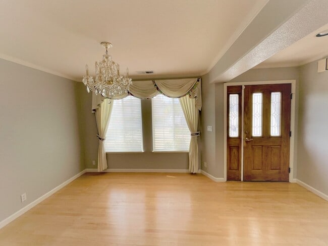 Building Photo - 6815 Devon Way