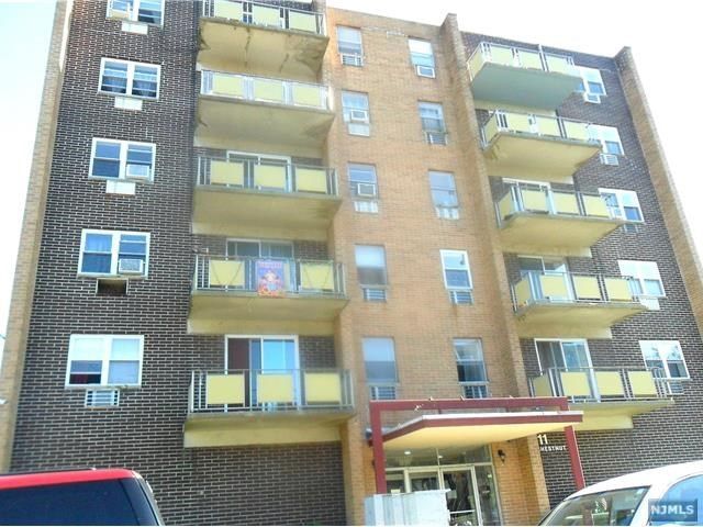 Primary Photo - 111 Chestnut St