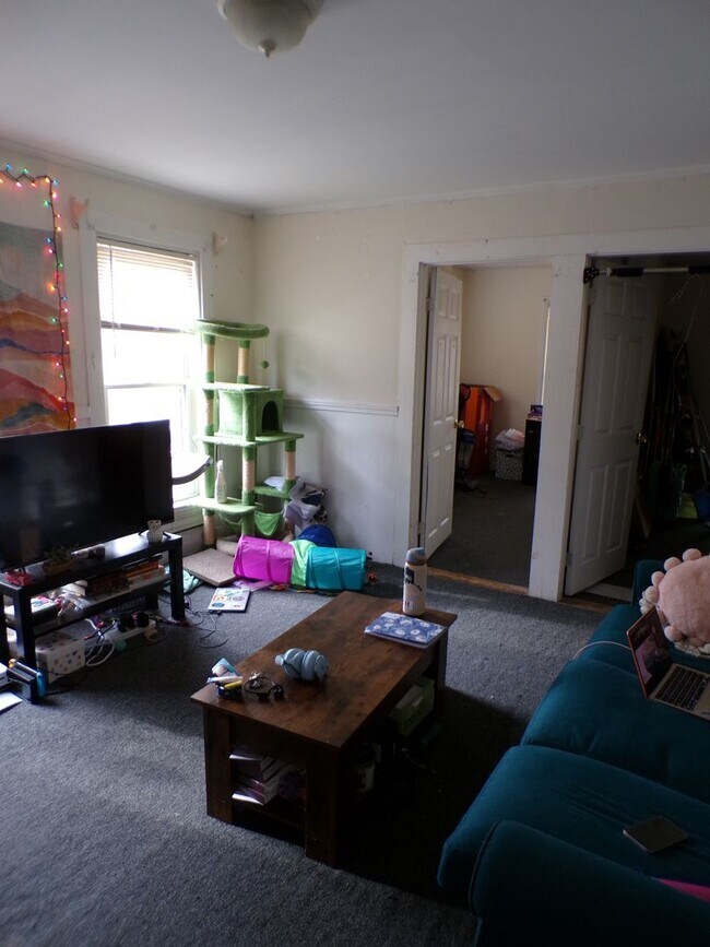 Building Photo - 83 Park St