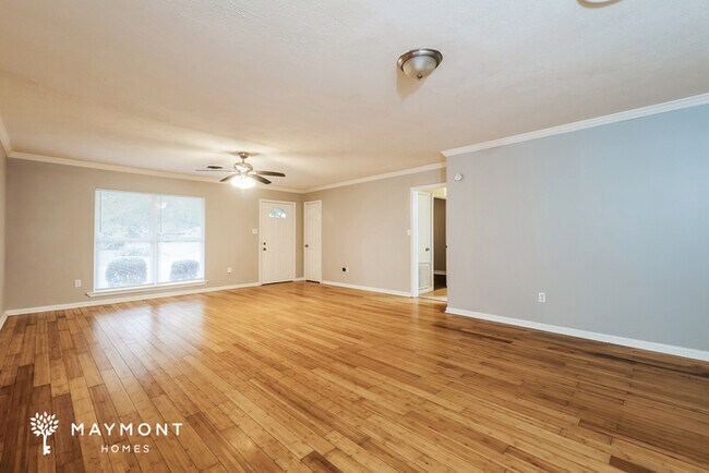 Building Photo - Beautiful 3 Bedroom Home