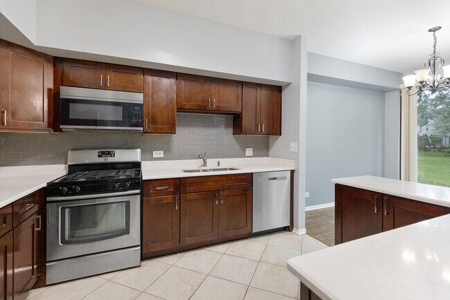 Foto del edificio - 1175 Regency Dr