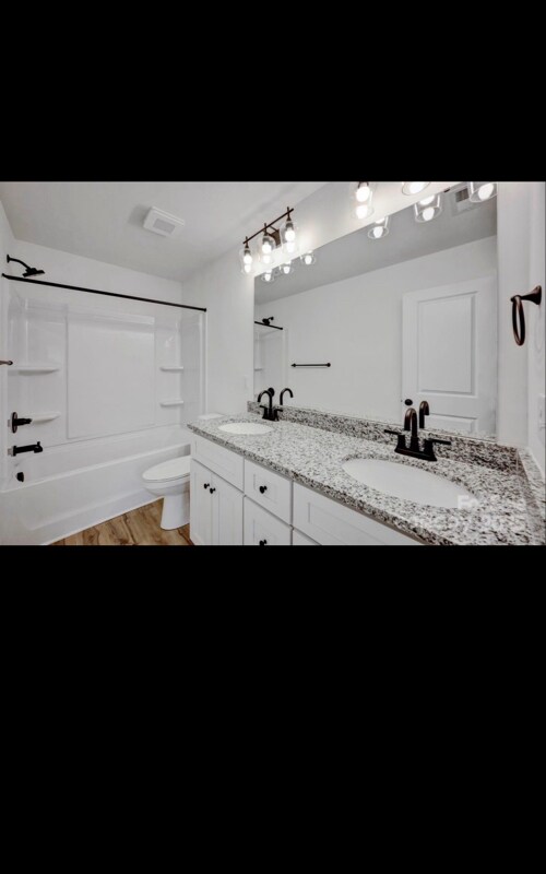 Foto del edificio - 2812 S Ridge Ave