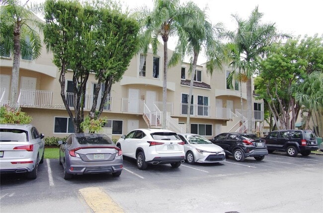 Foto del edificio - 8660 NW 6th Ln