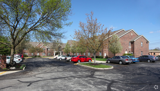 Grovewood Place I & II Rentals - Grove City, OH | Apartments.com