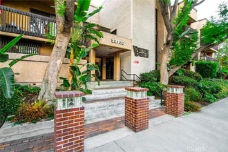 Building Photo - 22100 Burbank Blvd