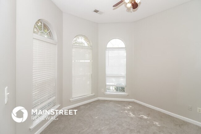 Foto del edificio - 9054 Gracie Ln