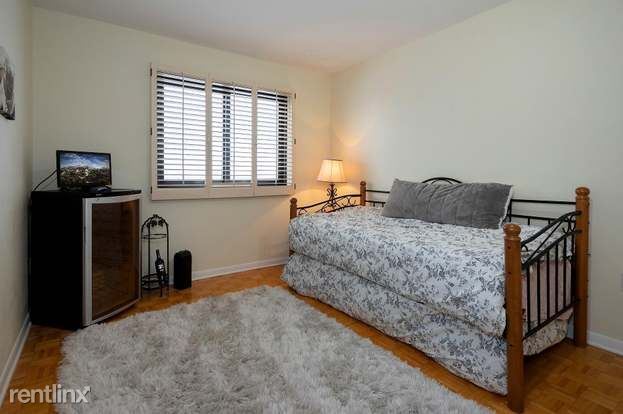 Primary Photo - 400 Groveland Ave