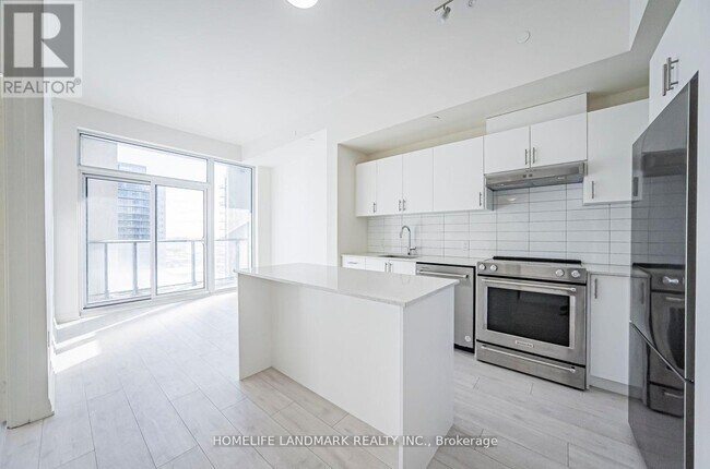 Building Photo - 9000-9000 Jane St