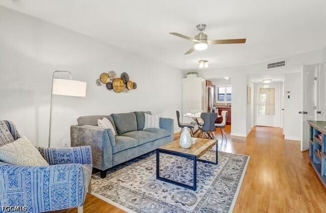Foto del edificio - 170 Turtle Lake Ct