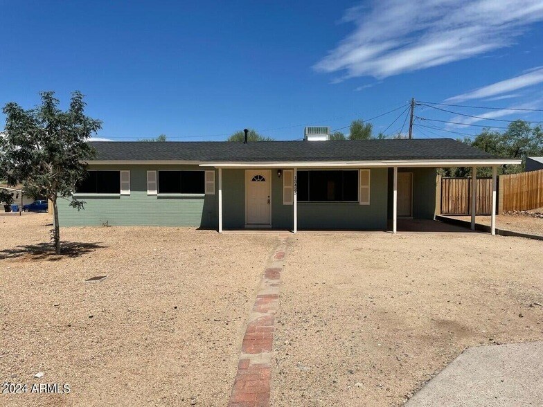 Primary Photo - 13425 N 18th St