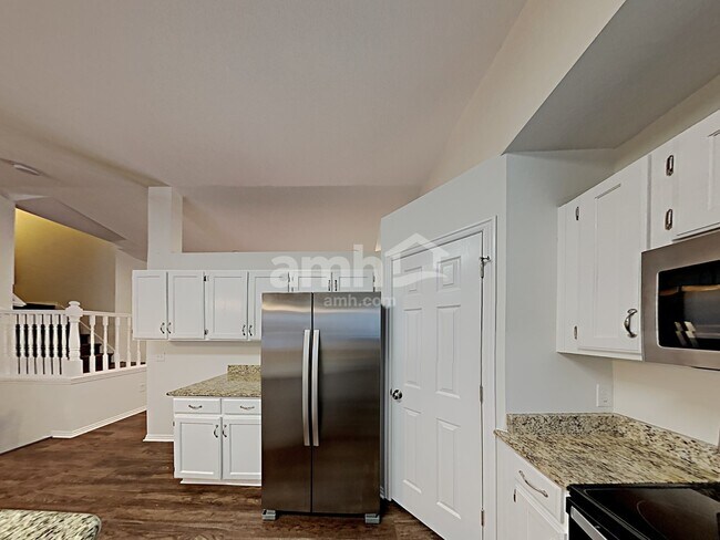 Building Photo - 5830 Impressions Dr