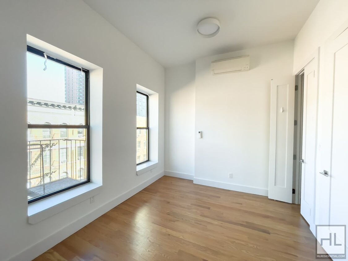 Foto principal - Upper East Side / Spacious 1-Bedroom 1-Bat...