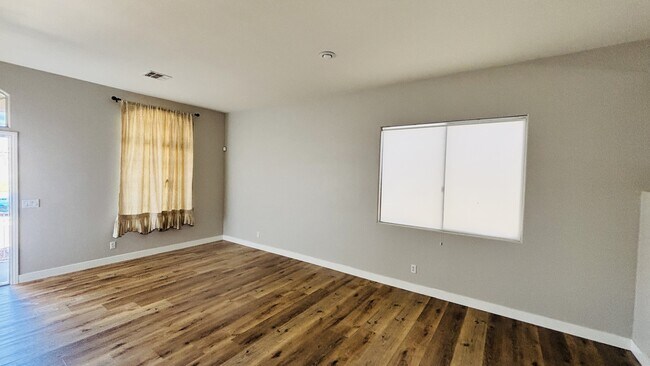Foto del edificio - 917 Coldwater Falls Way