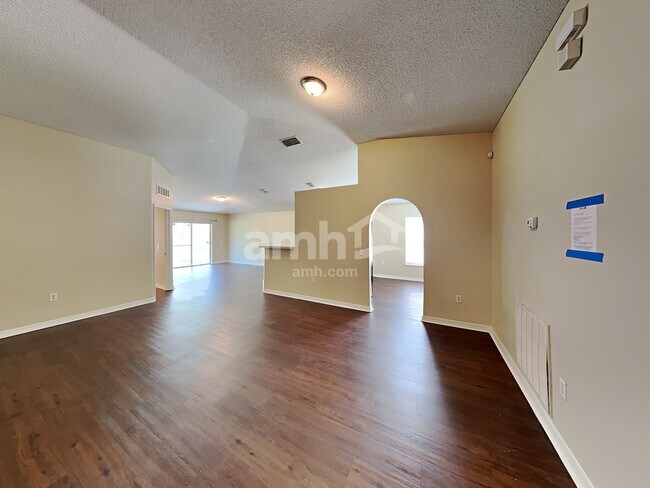 Foto del edificio - 9405 Arbor Oak Lane