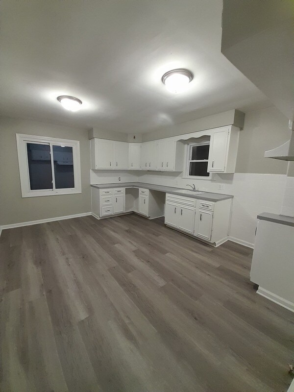 Foto del edificio - 15413 Turney Rd