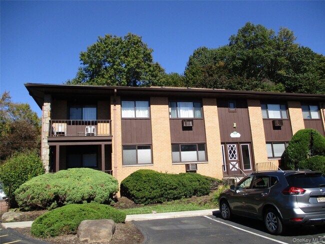 Foto del edificio - 7 E Lawrence Park Dr