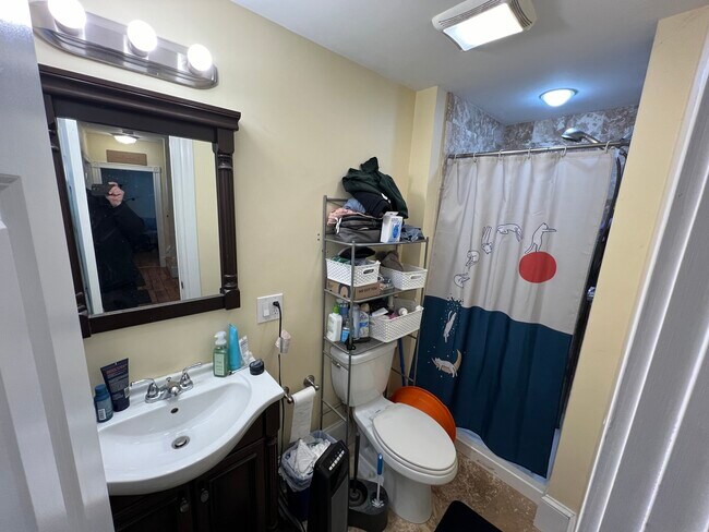 6 White Street Pl., #R, Cambridge - 6 White Street Pl