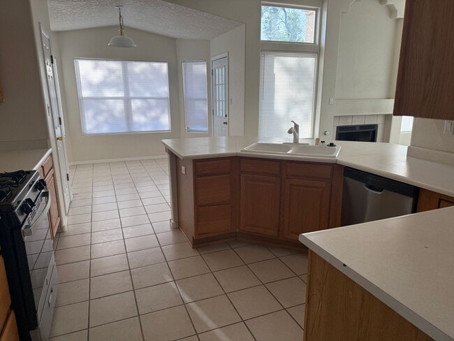 Foto del edificio - Great 3 Bedroom 2 Bath home with appliance...