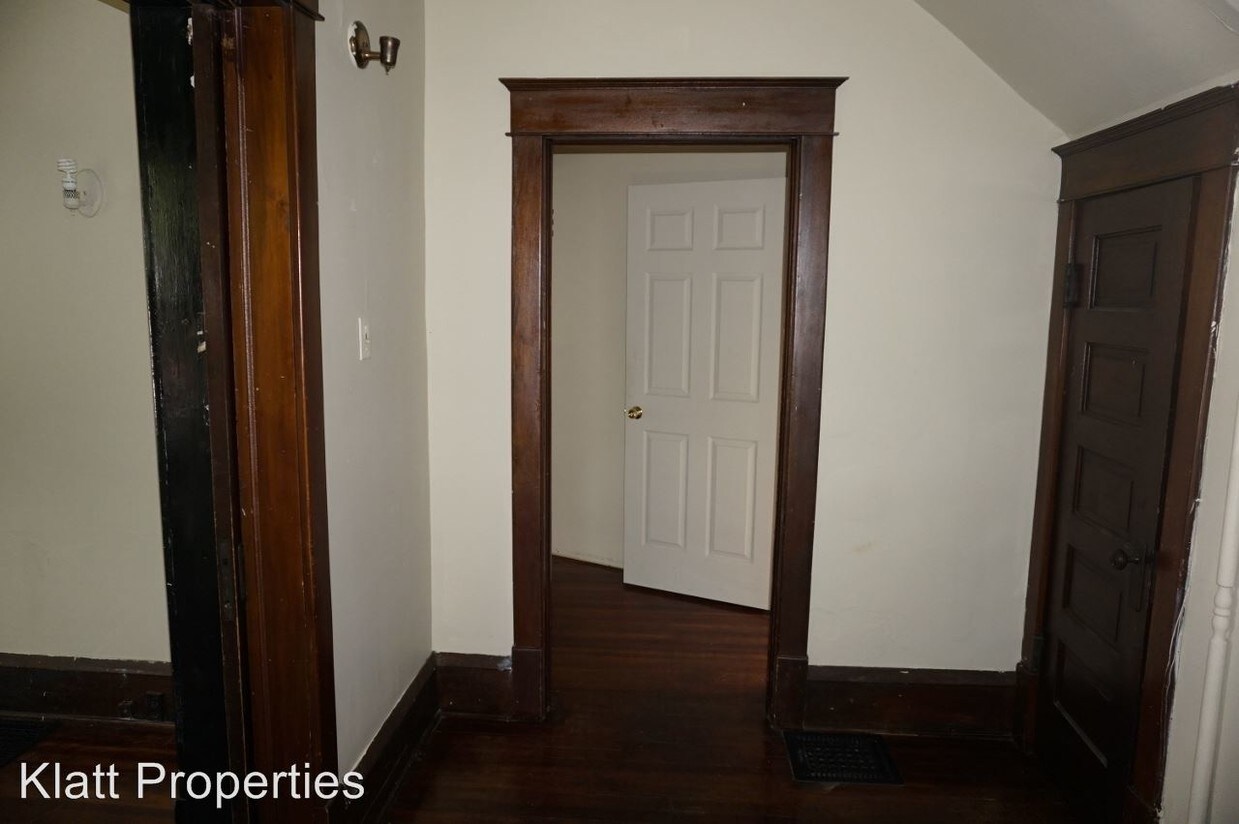 Primary Photo - 809 W Nevada St