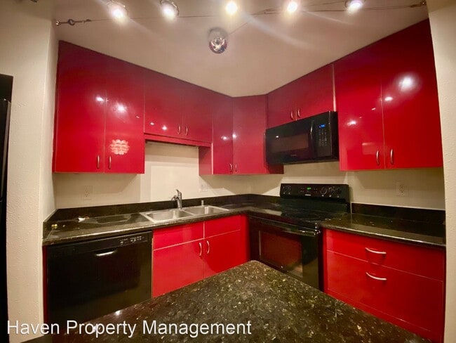 Building Photo - 2 br, 1 bath House - 13554 37th Ave S Unit 10