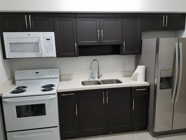 Foto del edificio - 165 Florida Blvd