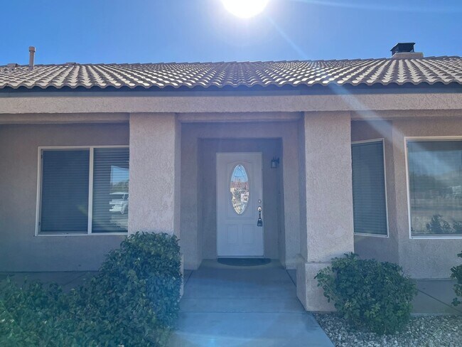 Foto del edificio - 3 bedroom, 2 bathroom in Apple Valley!