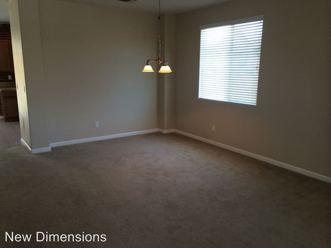 Foto del edificio - 4 br, 2.5 bath House - 3990 Redwood Burl Lane