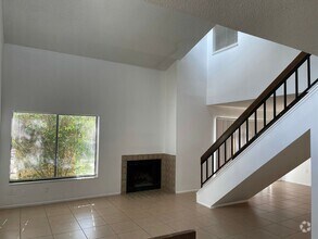 Building Photo - 208 Perth Ct
