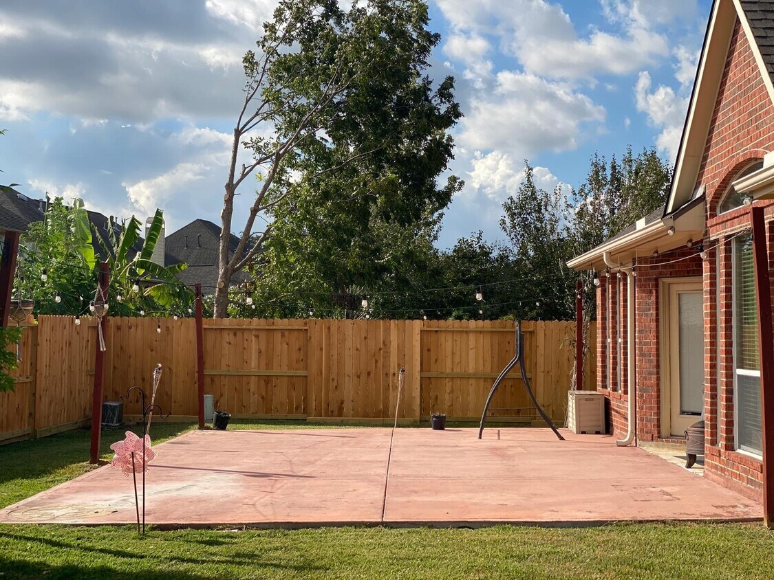 Foto principal - 5219 Emerald Trace Ct