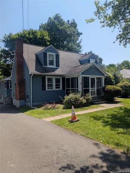 Foto del edificio - 394 Riley Rd