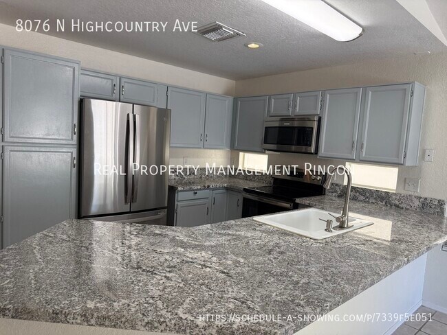Foto del edificio - 8076 N Highcountry Ave