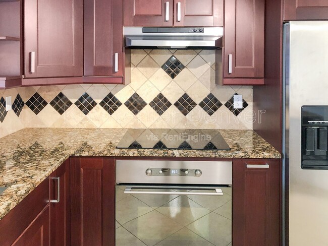 Foto del edificio - 2676 Perry St