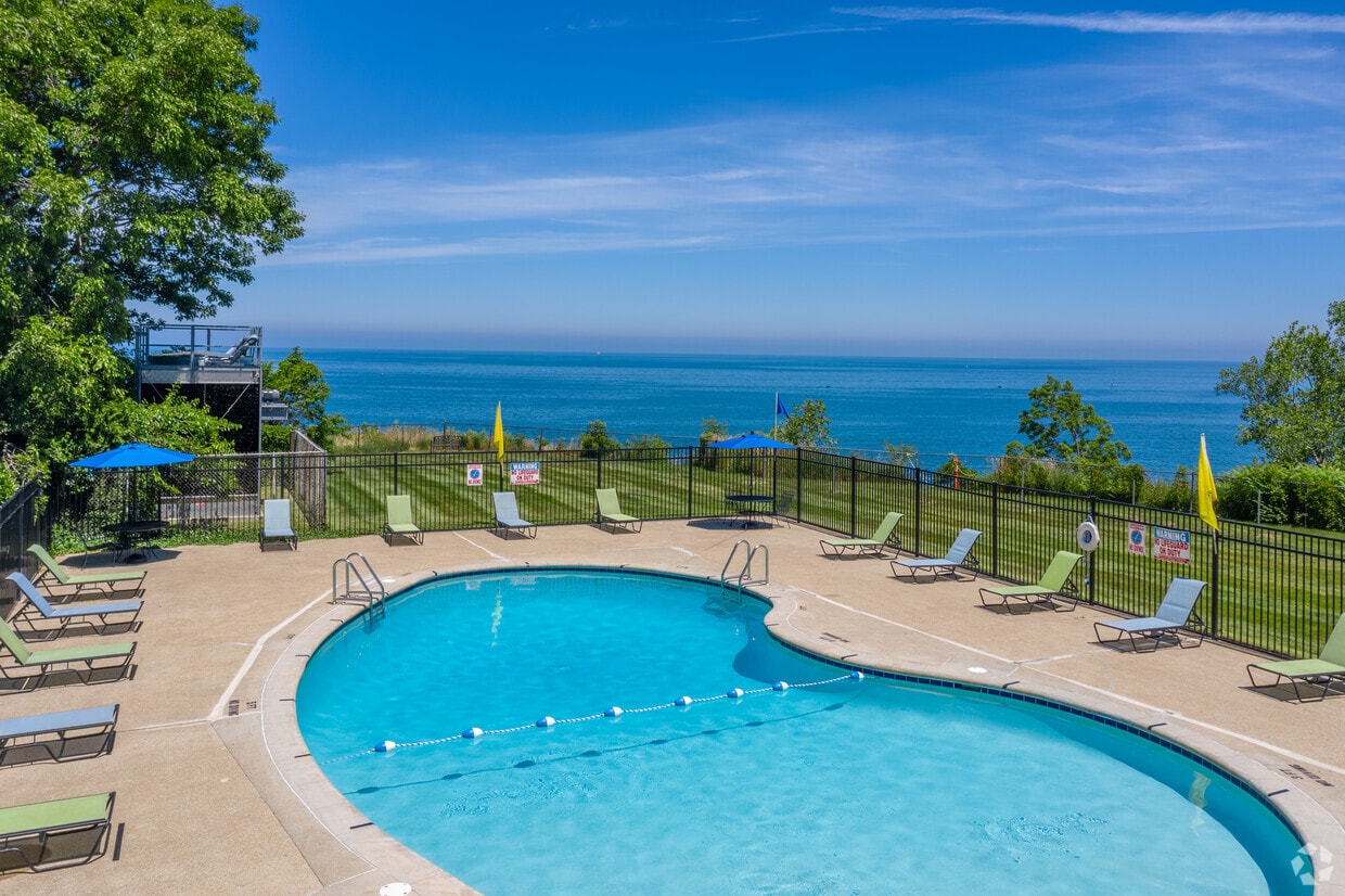 Marine Towers West Apartments at 12540 Edgewater Dr Lakewood, OH