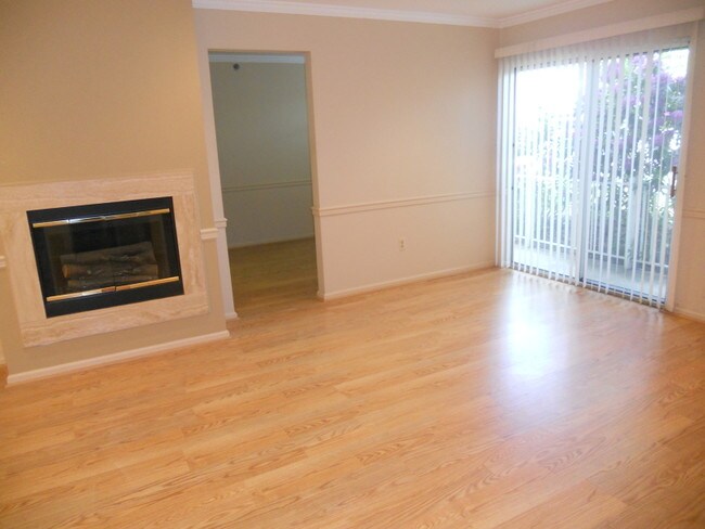 Building Photo - 1 Brookside Ln