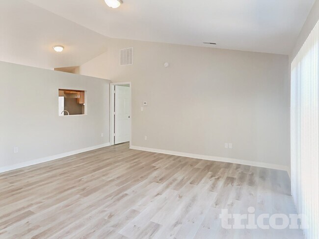 Foto del edificio - 2502 Bristlecone Dr
