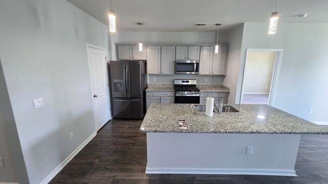 Building Photo - 506 Hogwart Ln
