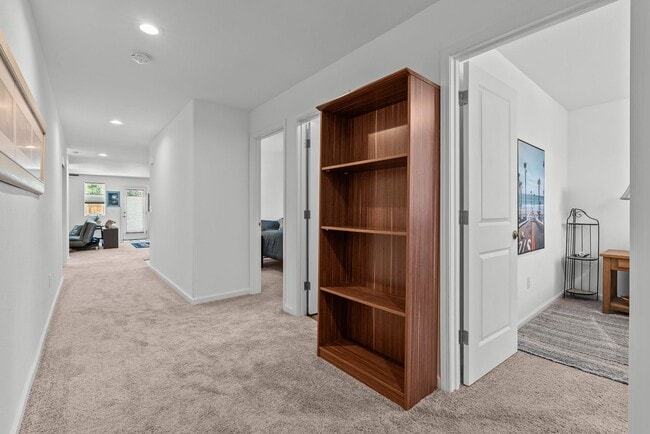 Foto del edificio - FURNISHED! 3 Bedroom, 2 Bathroom home in t...