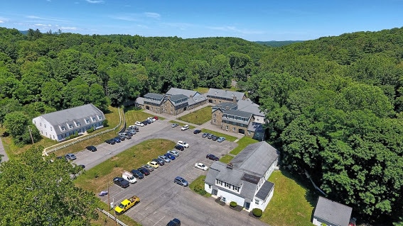 Building Photo - Discover Peaceful Living at Black Creek Ap...